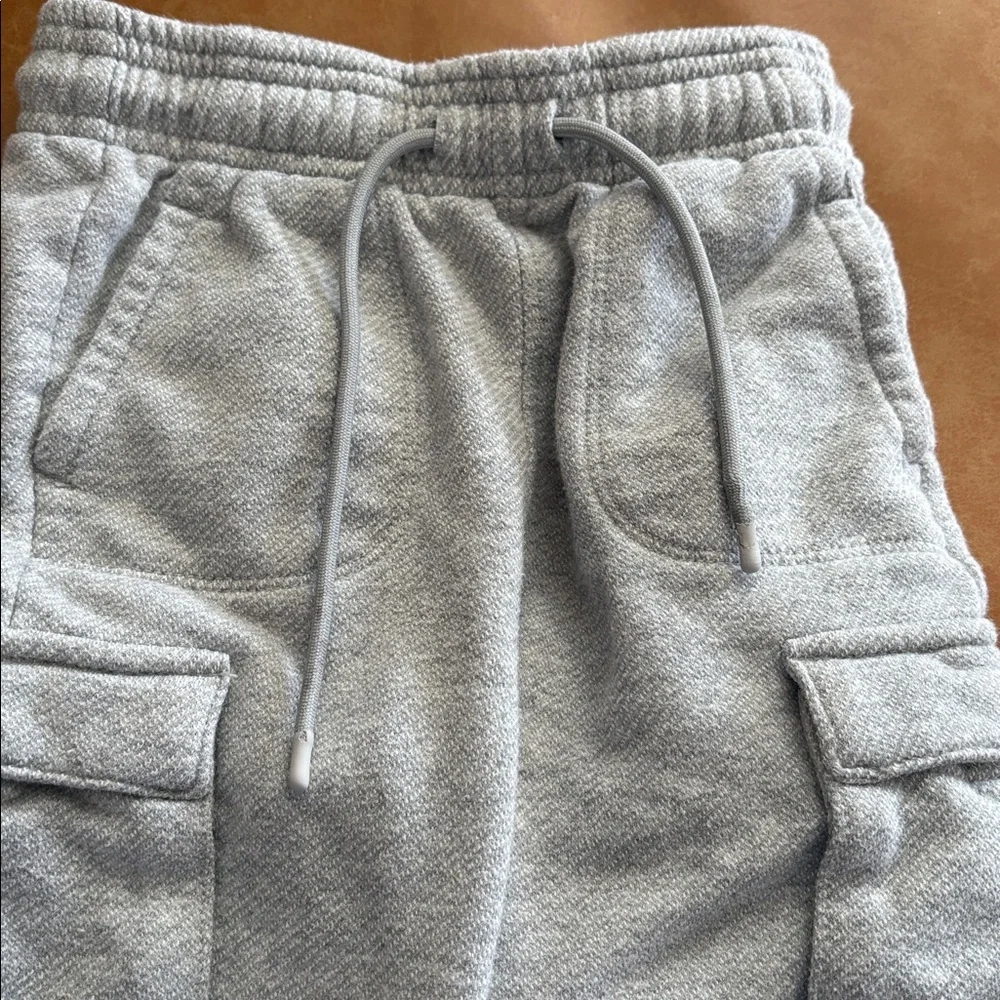 GAP Light Gray Kids Joggers with Pockets - Size 18 to 24 months